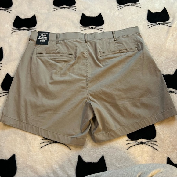 Abercrombie and Fitch All Day Plainfront 5” Short Stretch Size 36- Grey - Picture 3 of 5